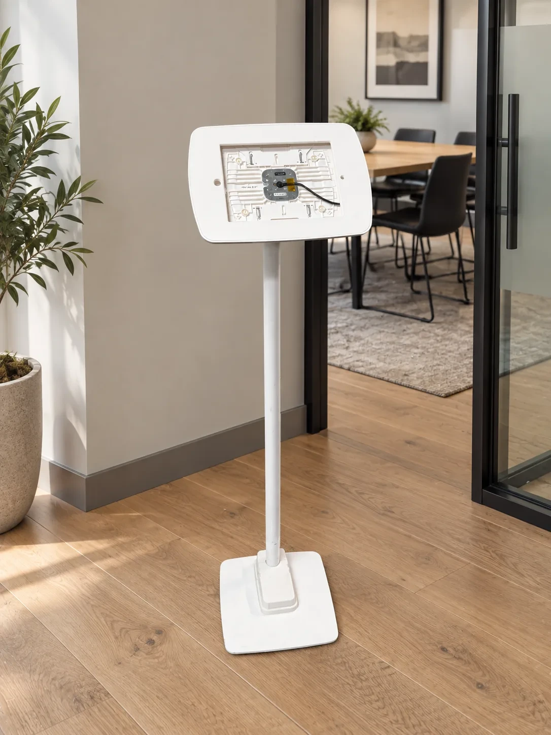 iPad Lilitab floor stand