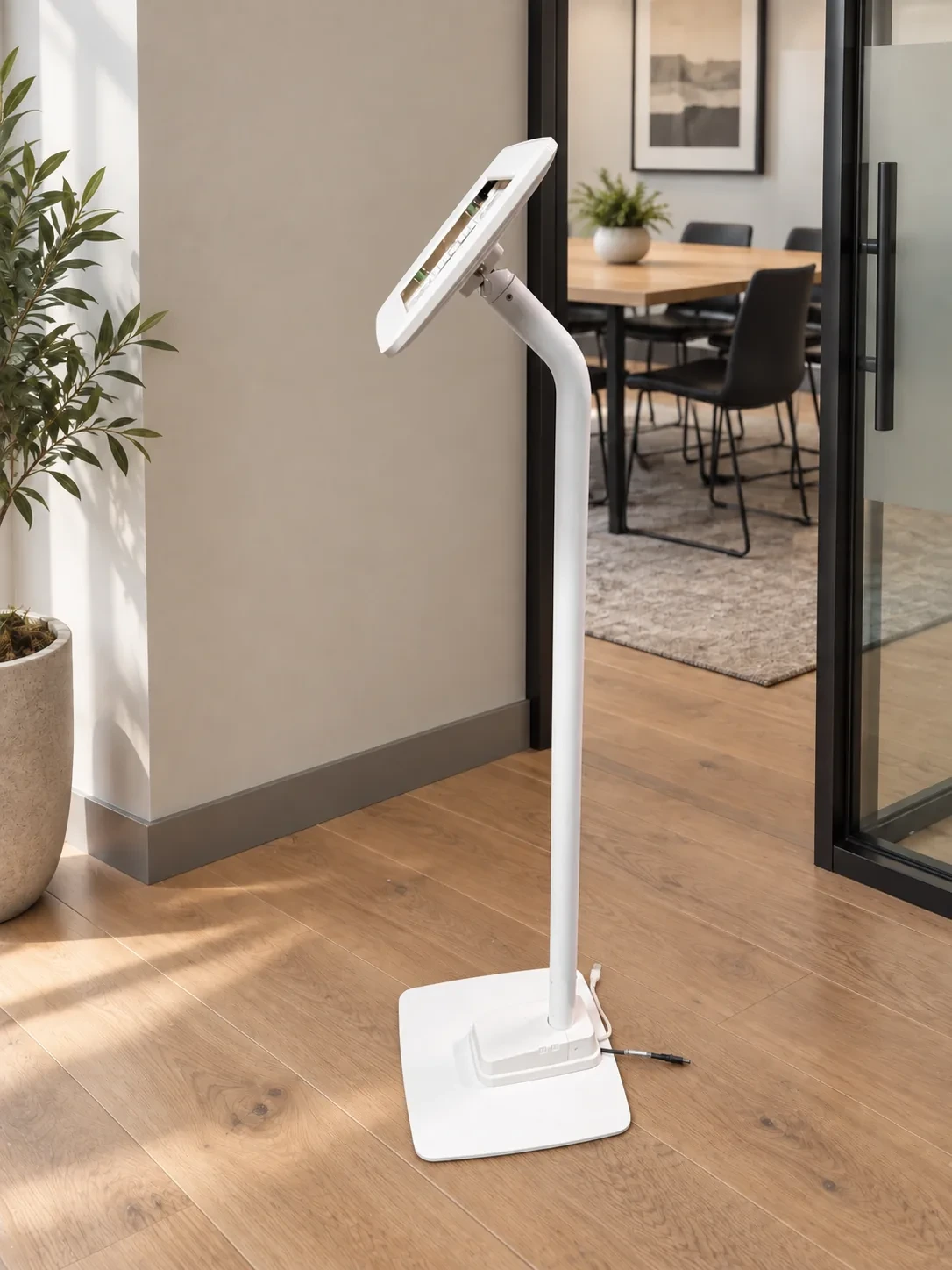 iPad Lilitab floor stand