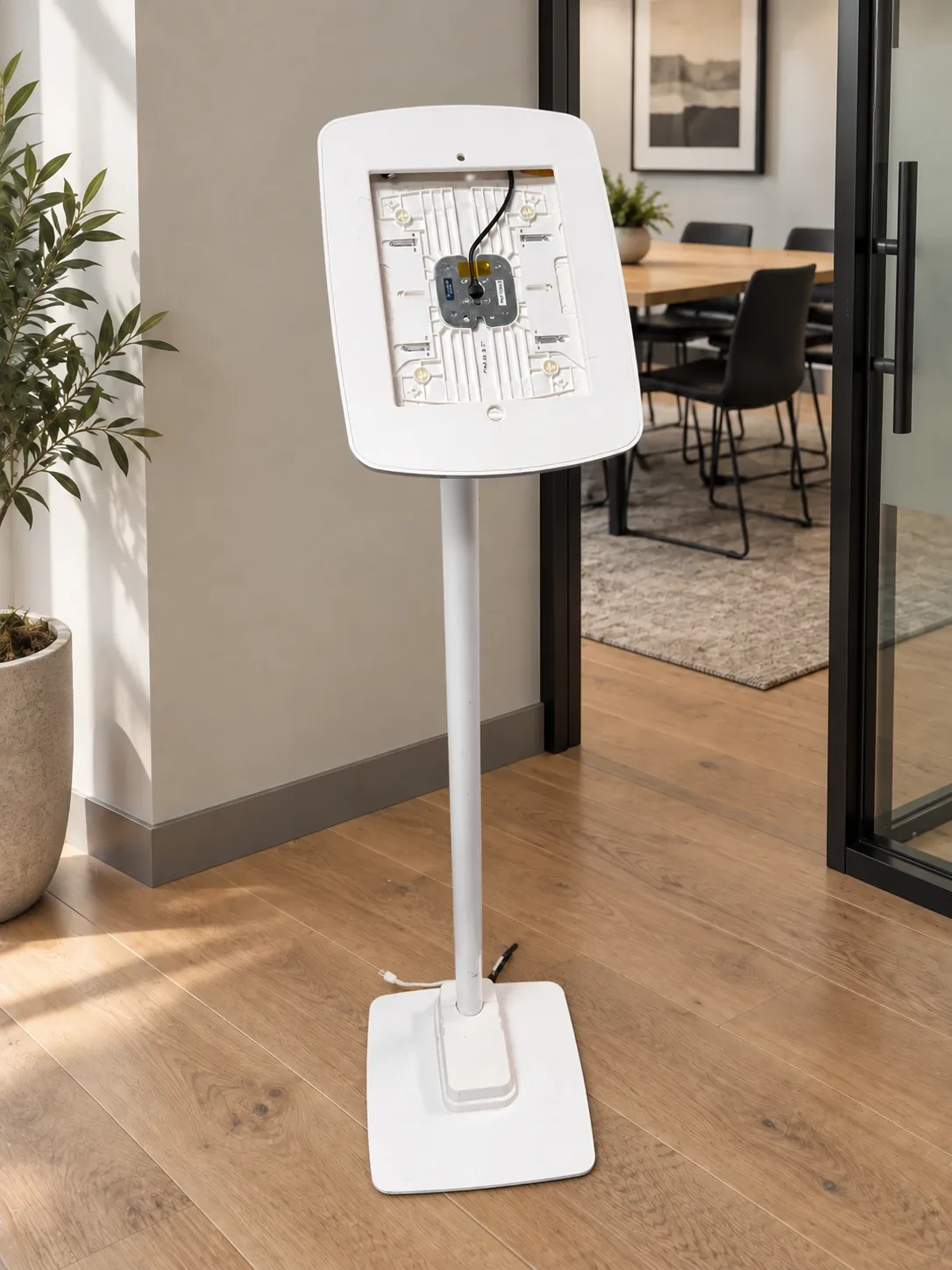iPad Lilitab floor stand