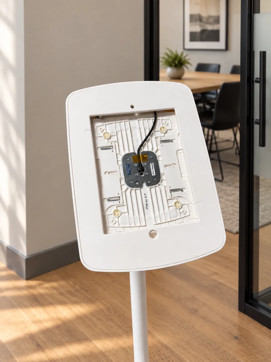 iPad Lilitab floor stand